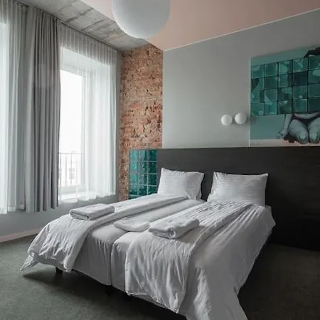 Apartment Resume Apartments, Swimmer No 7 By Urban Rent